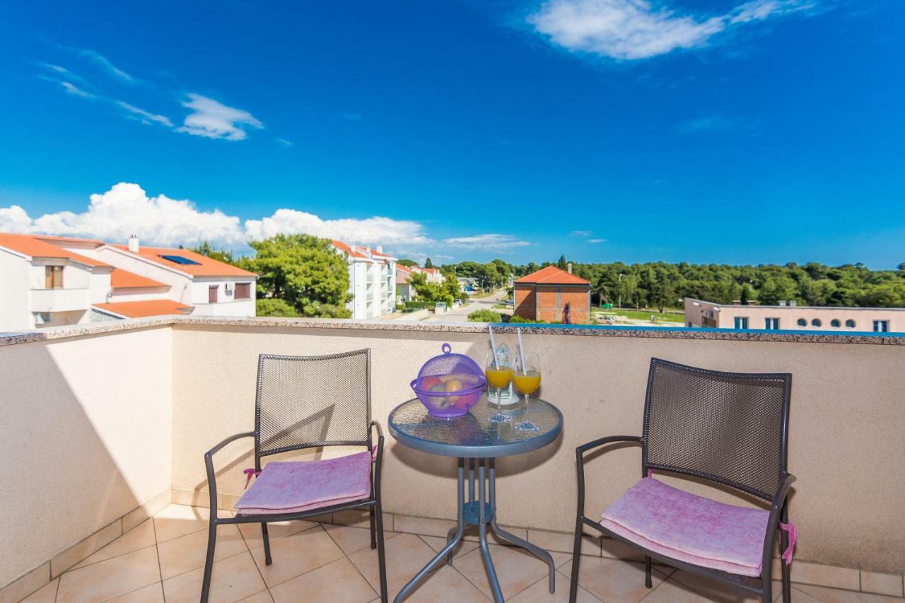 Apartments Blandona Биоград на Мору Екстериор снимка